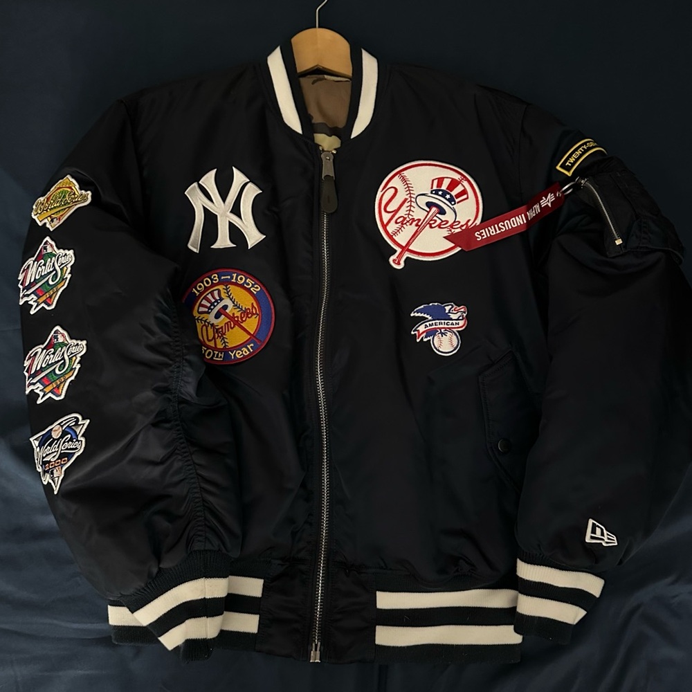 New York Yankees New Era  Alpha Industries bomber XL ., like new worn once .